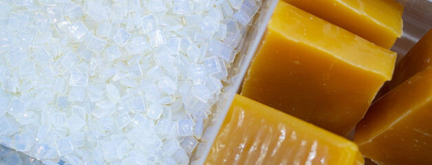 Hot melt adhesive in food labeling and packaging. Thermoplastic polymers. Non toxic hot melt glue...