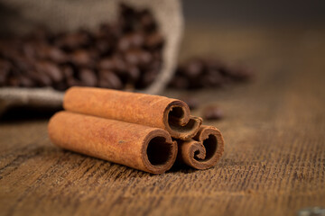 cinnamon sticks