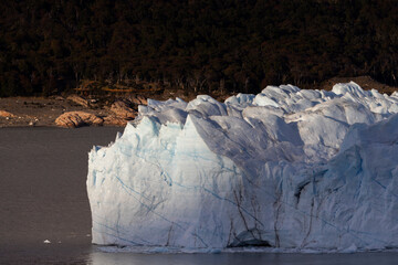 Glaciar Perito Moreno, Spegazzini y su enorno natural