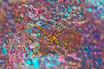 Obraz premium Golden background. Gold. Ore. Nugget. Nugget close-up background. Crystals