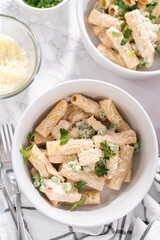 Chicken alfredo pasta