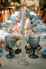 floral table decoration for wedding celebration
