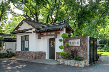 chinese garden gate