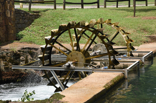 An old waterwheel in a park in Tuscumbia, Alabama 