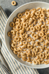 Healthy Oat Breakfast Cereal Rings