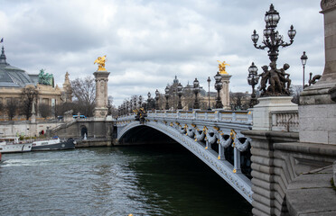 Fototapeta na wymiar Ponte Alessandro III, città di Parigi, Francia