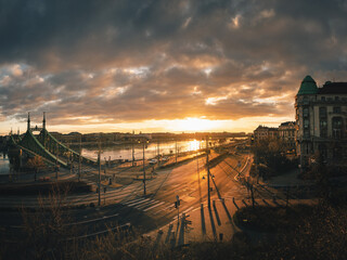 Amazing morning photo of Liberty Bridge in Budapest, Hungary