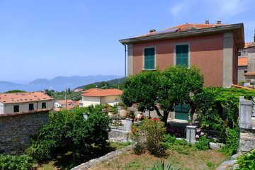 Il villaggio di Montemarcello nel territorio comunale di Ameglia, La Spezia, Liguria, Italia.