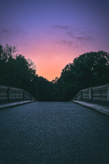 Obraz premium Sunset over bridge