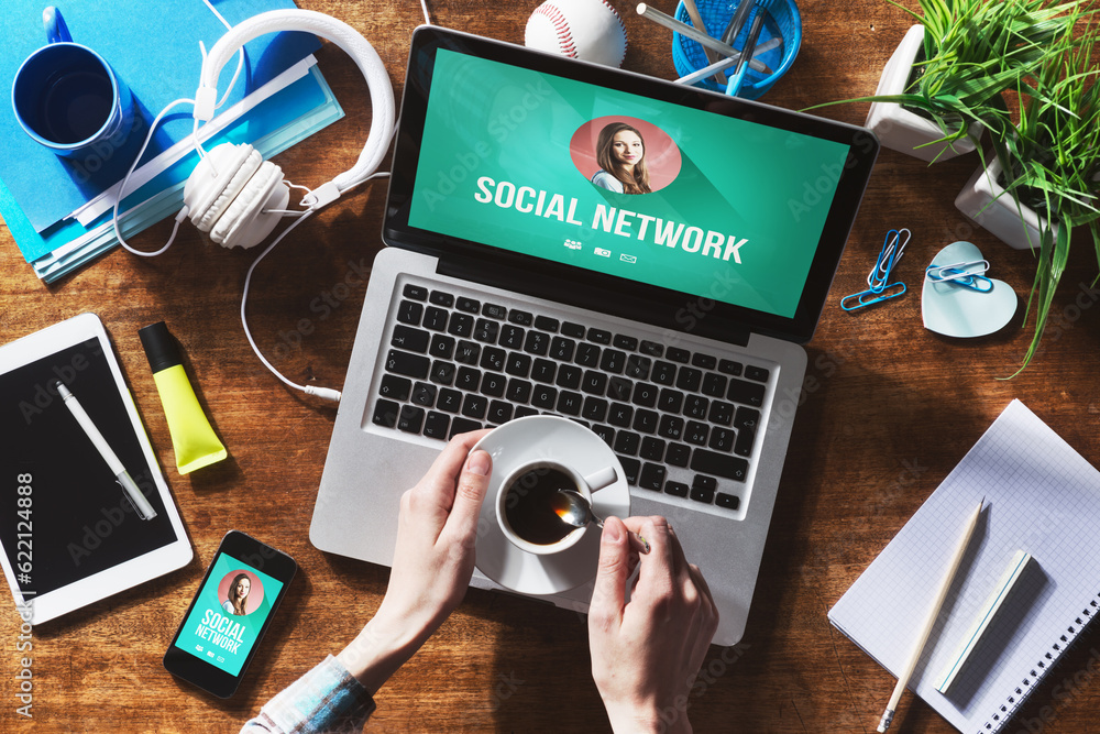 Aufkleber social network user profile mock up on computer screen, tablet and smartphone