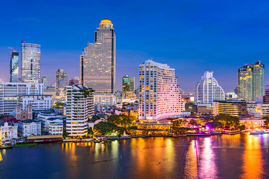 Bangkok, Thailand skyline on the Chao Phraya River.