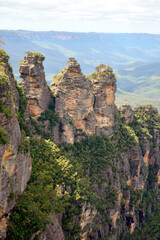 Fototapeta na wymiar Three Sisters in the Blue Mountains National Park of Australia.