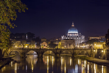 Fototapeta na wymiar view of Ponte Vittorio Emanuele II and St. Peter's Basilica in evening, Rome