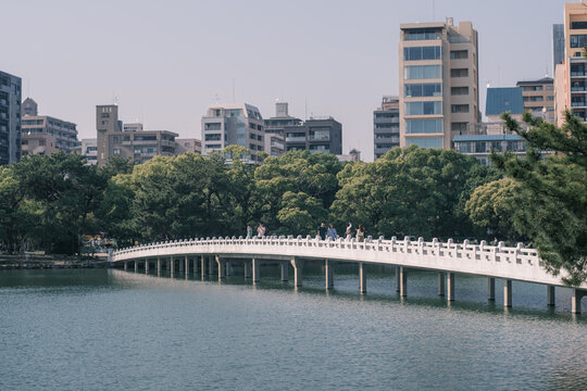 福岡天神の街並み