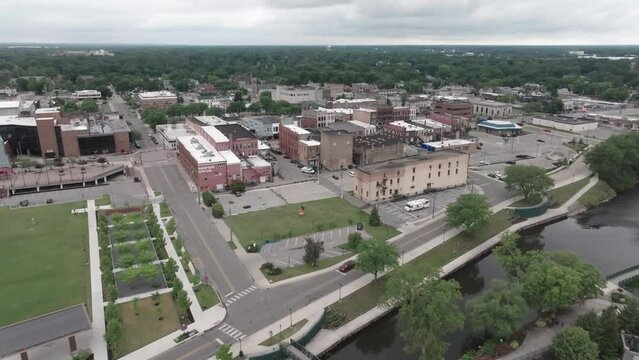 Downtown Elkhart, Indiana with drone video moving forward.