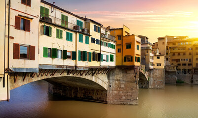 Fototapeta na wymiar Bridge Vecchio on the river Arno in Florence, Italy