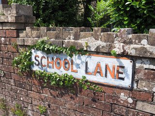 An old-fashioned road name saying School Lane