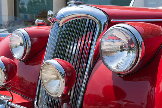 Riley RMC red automobile front details