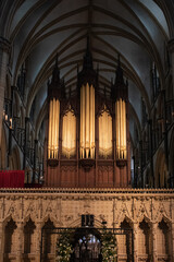 grand organ pipes under archway