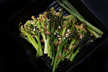 Grilled cauliflower and broccoli 