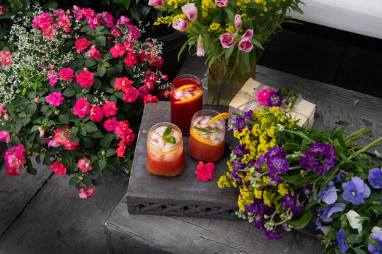 Cocktails in the garden 