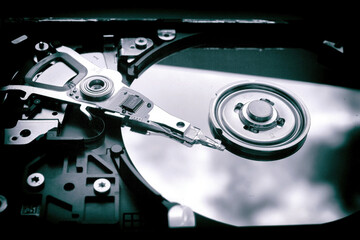 hard disk drive