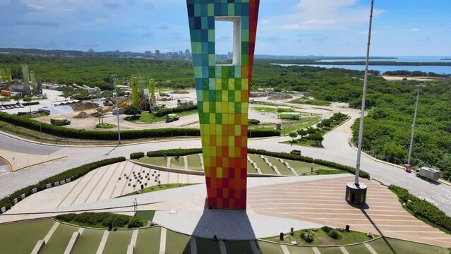 Travel out take of the monument La Ventana al Mundo &minus; or The Window to the World &minus; in Barranquilla.