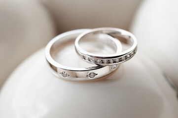 Couple of white gold wedding rings