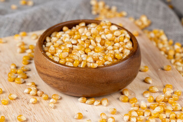 dry corn for cooking and popcorn