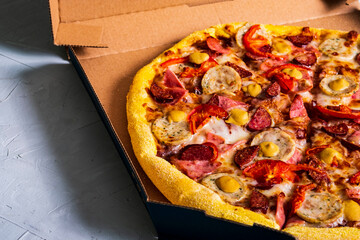 hot pizza munchenska pizza. italian lifestyle