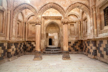 Fototapeta premium Akdamar Island in Van Lake. The Armenian Cathedral Church of the Holy Cross - Akdamar - Ahtamara - Turkey