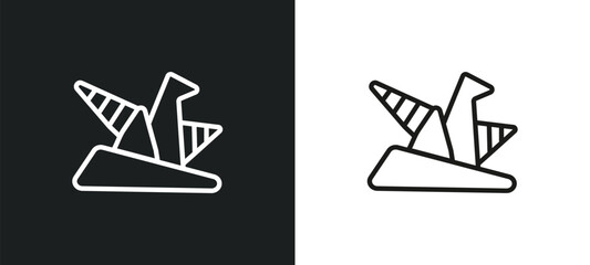 sketched arrow outline icon in white and black colors. sketched arrow flat vector icon from user interface collection for web, mobile apps and ui.