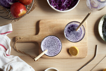 Purple cabbage juice with bamboo and metal straws - zero-waste