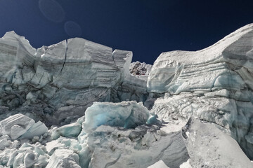 khumbu ice fall
