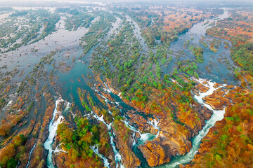Vue panoramique aérienne de 4000 îles Mékong, Don Khon au Laos, cascades de Li Phi, célèbre...