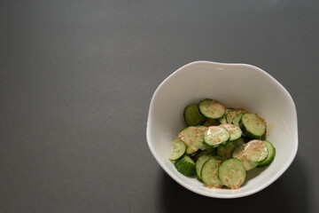 キュウリのサラダ