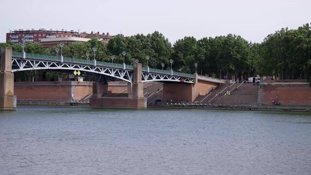 Toulouse pont st Pierre