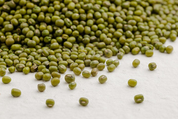 Green mung beans	
