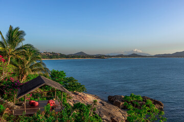 The natural background of the secret light of the evening sky on the panoramic viewpoint, can see the surrounding atmosphere (mountains, rivers, trees) and the wind blowing through the cool.