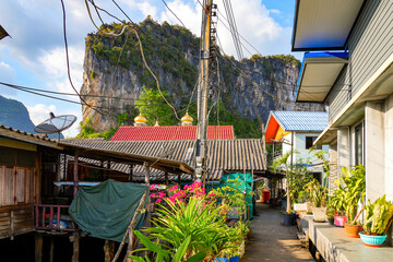 Floating fishing village of Koh Panyee made of houses on stilts in Phang Nga Bay, Andaman Sea, Thailand © Alexandre ROSA