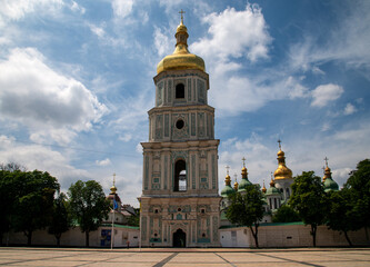 Fototapeta na wymiar Sophia Square and Sophia Cathedral in the city of Kyiv