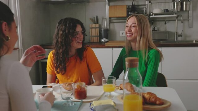 female students having breakfast in dorm