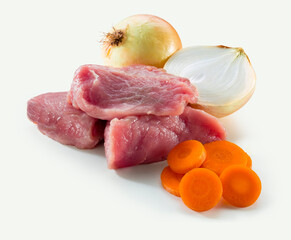 Lomo de cerdo fresco crudo, cebolla cortada y zanahoria. Raw fresh pork loin, sliced ​​onion...