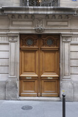 Interesting door design, with nice shapes and materials. Shot in Brussels.