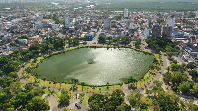 Lagoa Solon de Lucena no Centro de Jo&atilde;o Pessoa com Drone 4k - Paraiba - Nordeste - Brasil