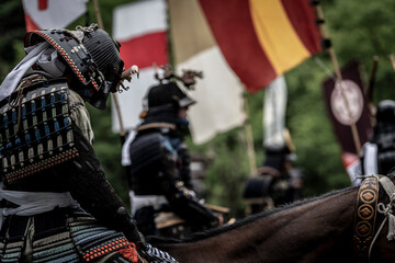 甲冑を着た騎馬武者（Armored samurai cavalry）