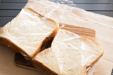 冷凍保存して自然解凍したサンドイッチ