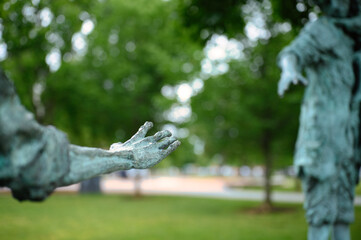 hand of statue in the park