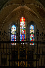 Fototapeta na wymiar Vidriera catedral de Santa Maria en Toledo, España