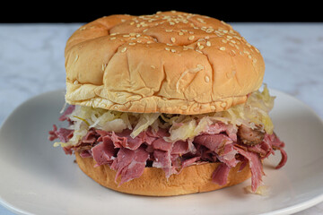  shredded roast beef top withsaueraut